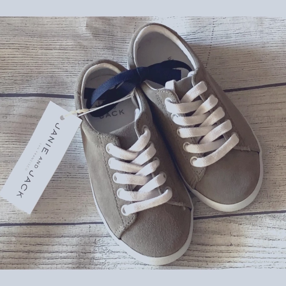 Janie and Jack Toddler Boys Grey Suede Sneakers NWT Size 9